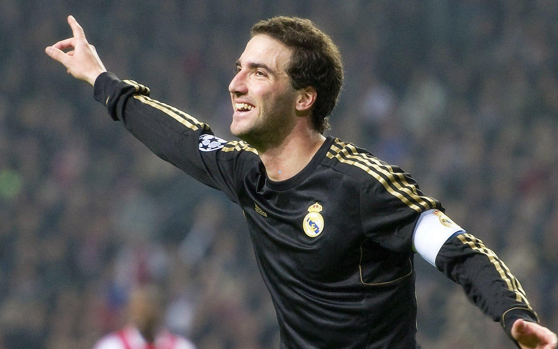 开云app|孤勇追光者武磊，国足凛冬中，他是不灭的微光